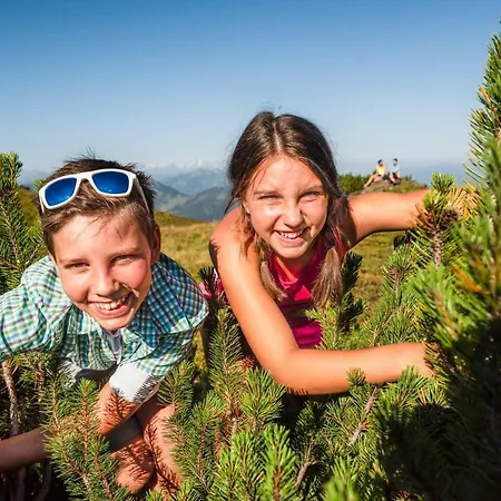 Jaeger Manuela * Φλαχάου